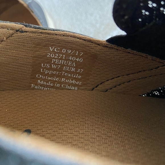 OluKai Pehuea Women’s Size 7 Shoes Black Slip On Casual Shoe - Picture 5 of 9